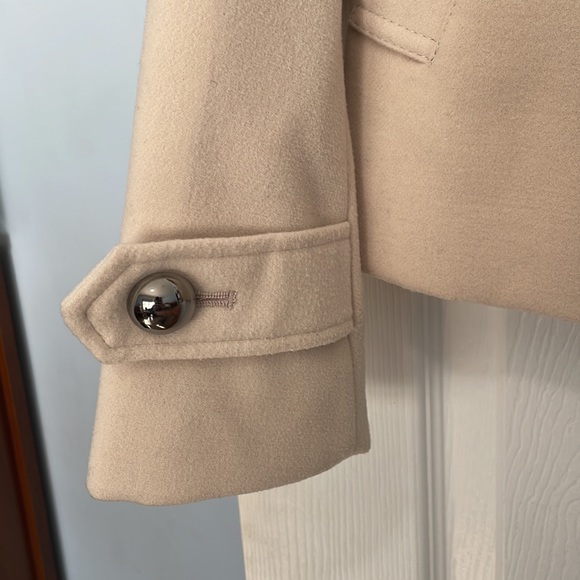 Beige winter jacket - Picture 4 of 8